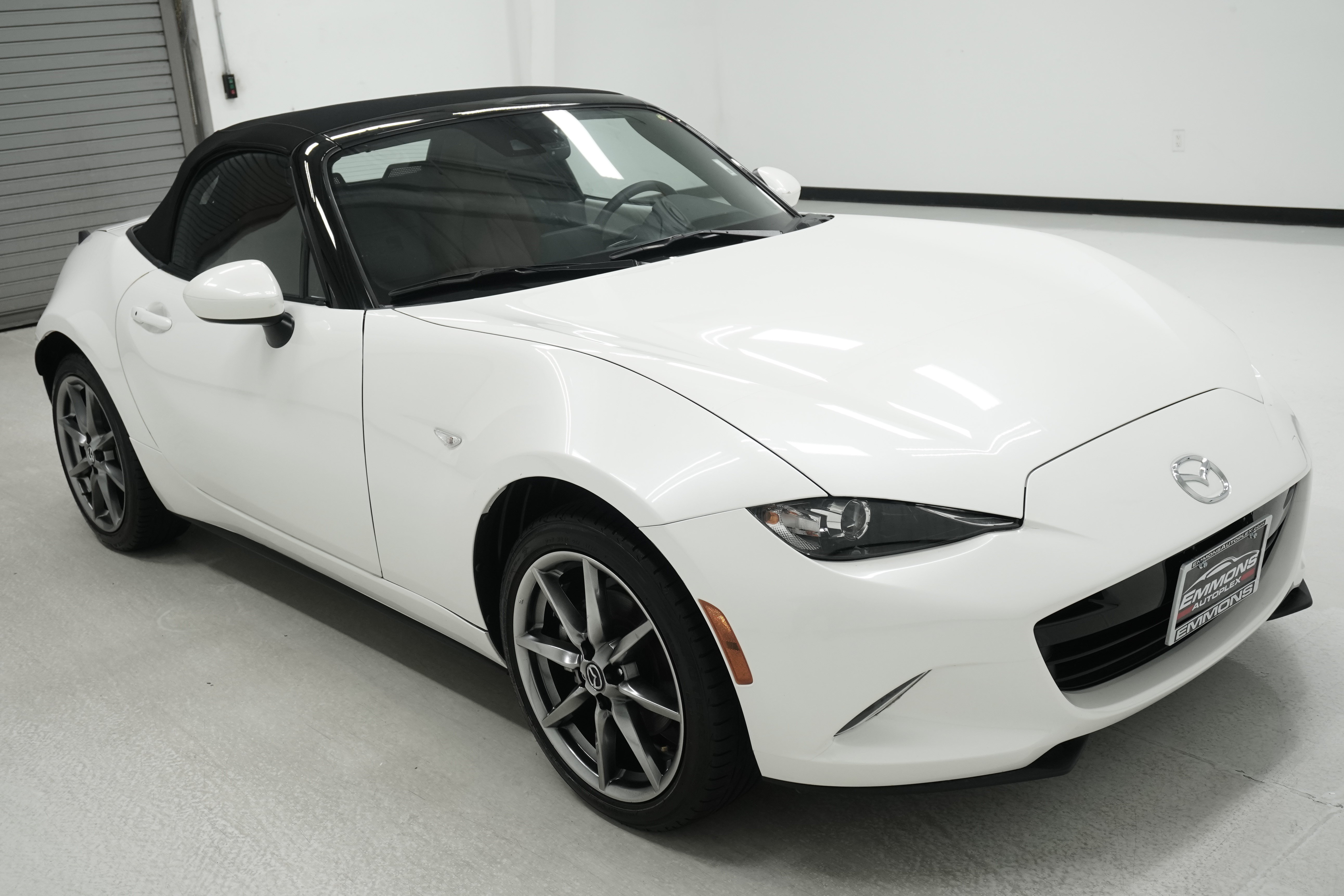Used 2022 MAZDA MX-5 Miata Grand Touring RWD image 3