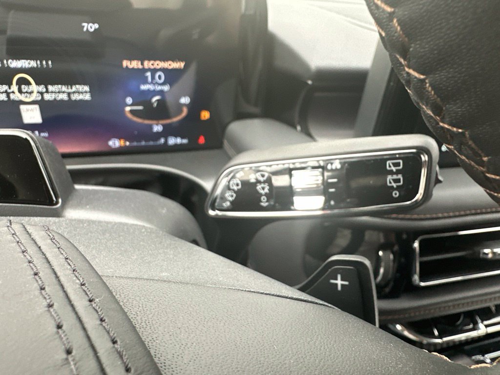 New 2026 Lincoln Aviator AWD image 45