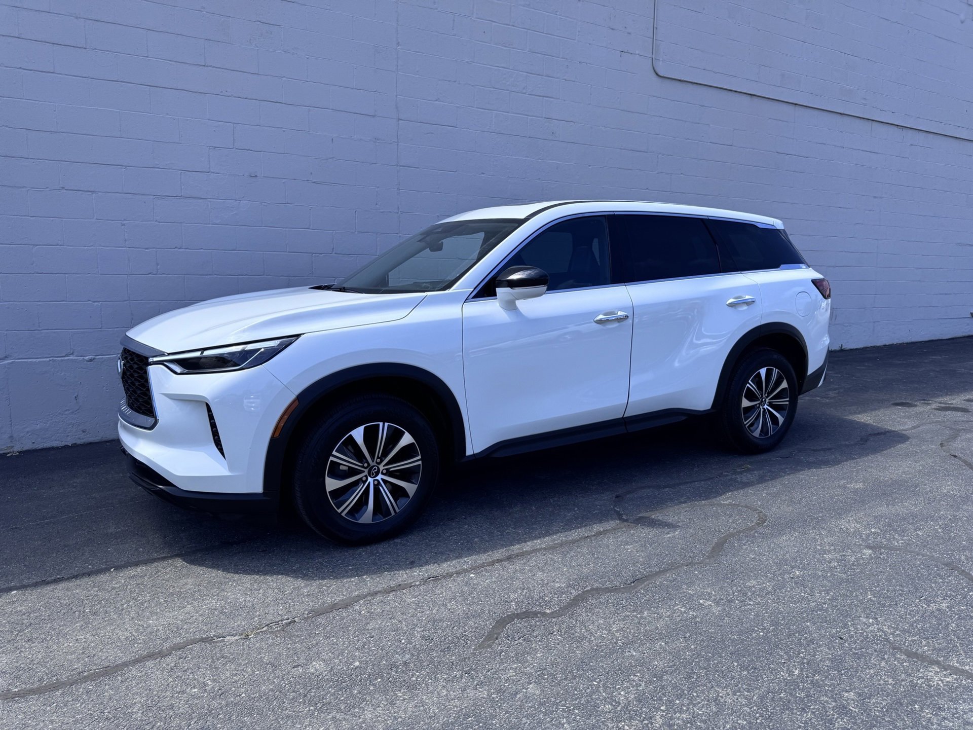 Used 2024 INFINITI QX60 Pure