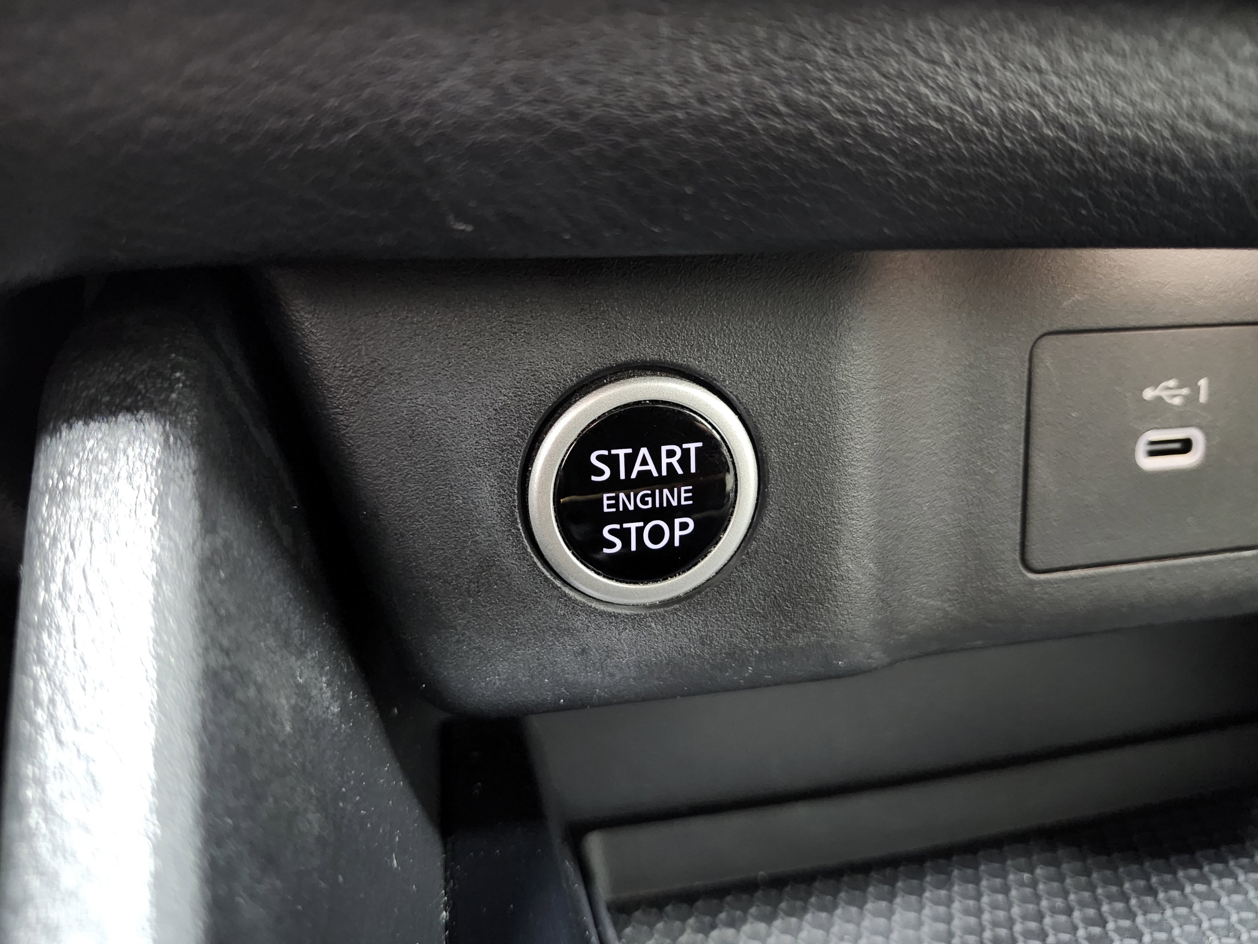 Used 2021 Nissan Rogue SV w/ Premium Package image 9