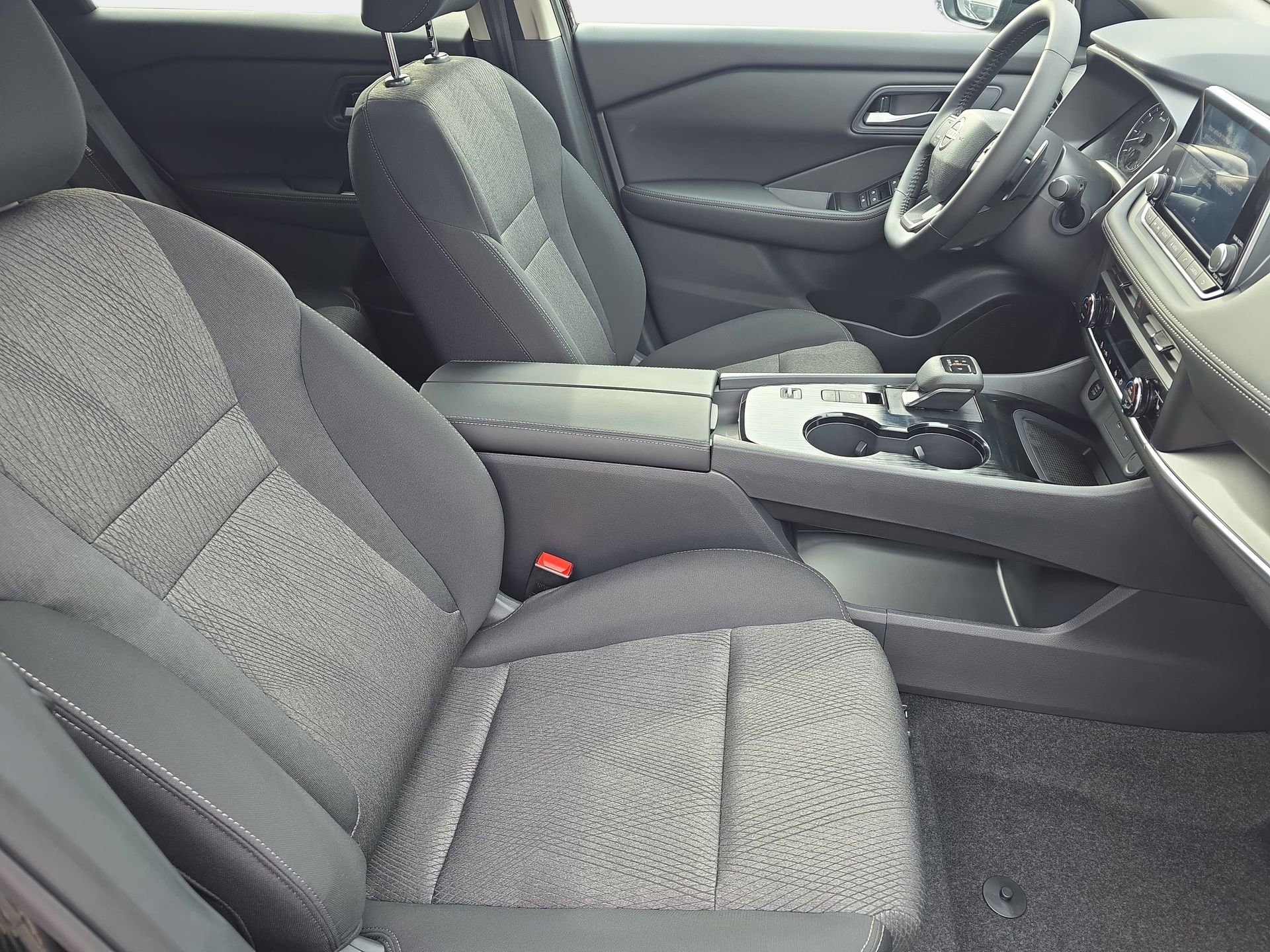 New 2026 Nissan Rogue SV w/ Cold Weather Package FWD image 10