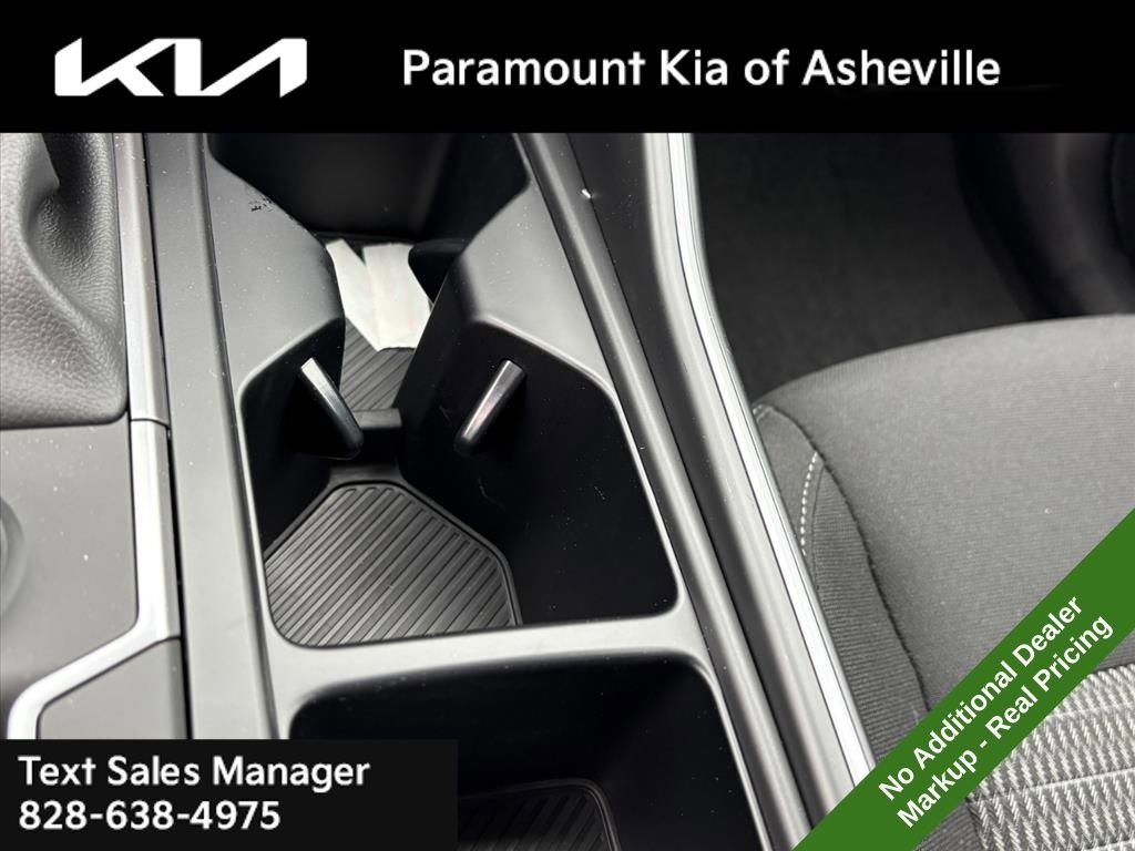 New 2026 Kia Sorento LX FWD image 26