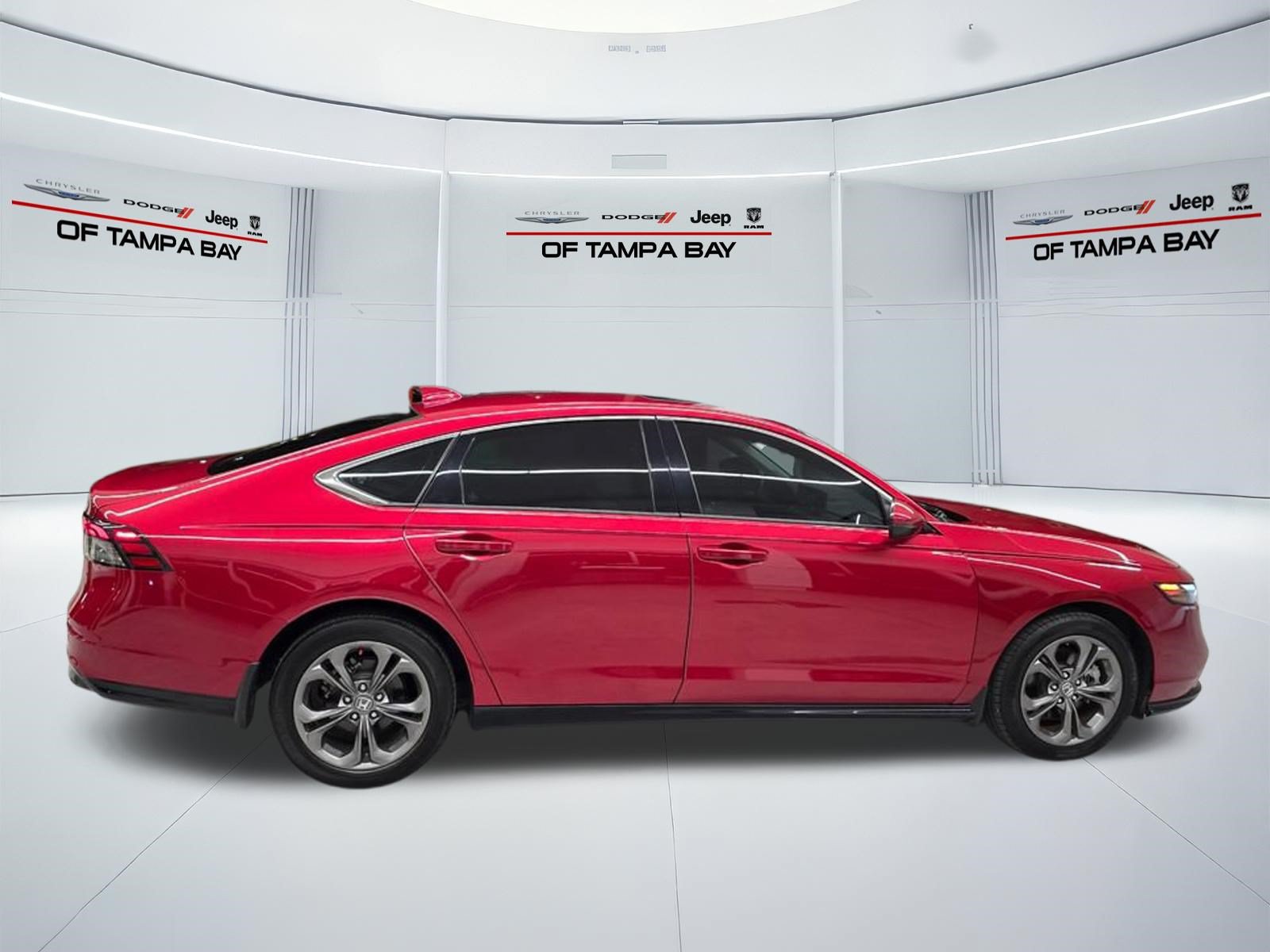 Used 2023 Honda Accord EX-L image 8
