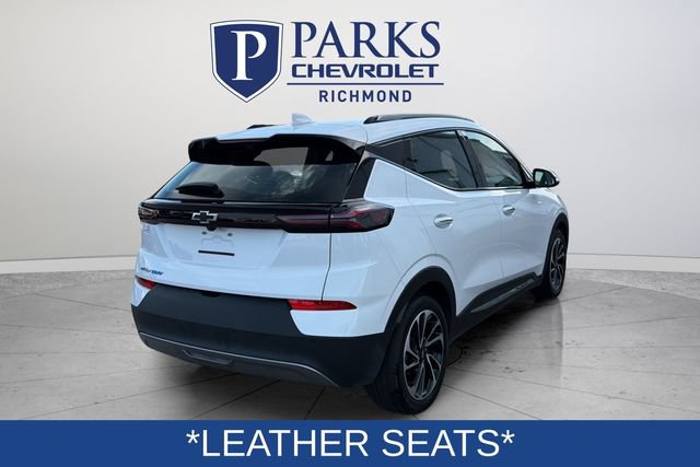 Used 2023 Chevrolet Bolt EUV Premier w/ Sun & Sound Package FWD image 7