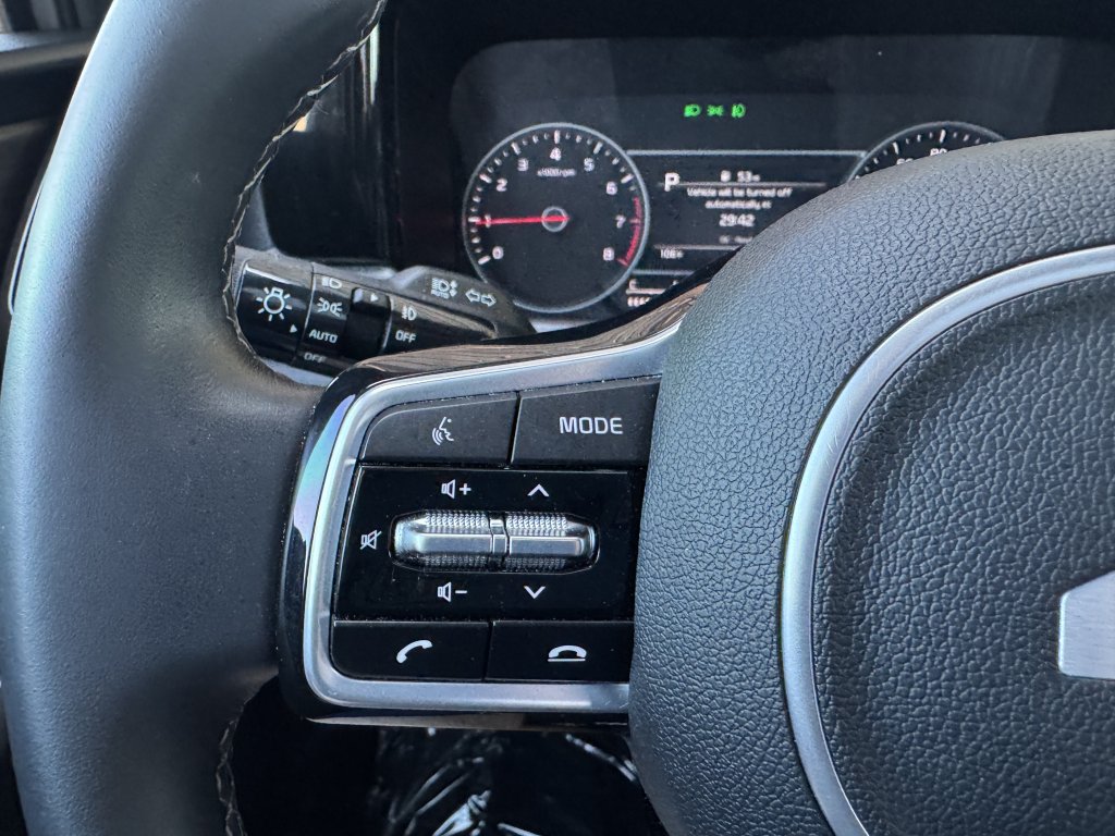 Used 2022 Kia Sorento EX w/ Panoramic Sunroof Package FWD image 28