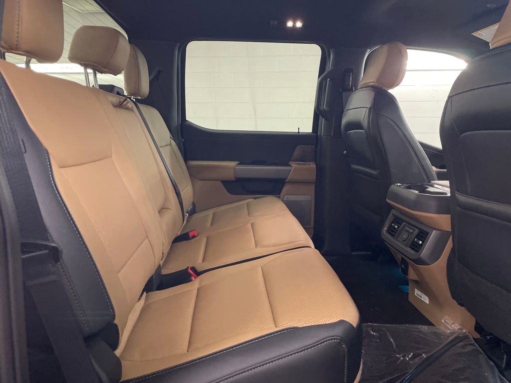New 2026 Ford F250 Lariat w/ Chrome Package image 28