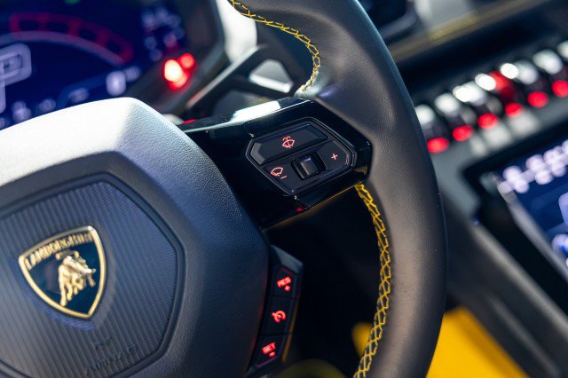 Used 2023 Lamborghini Huracan Tecnica RWD image 42