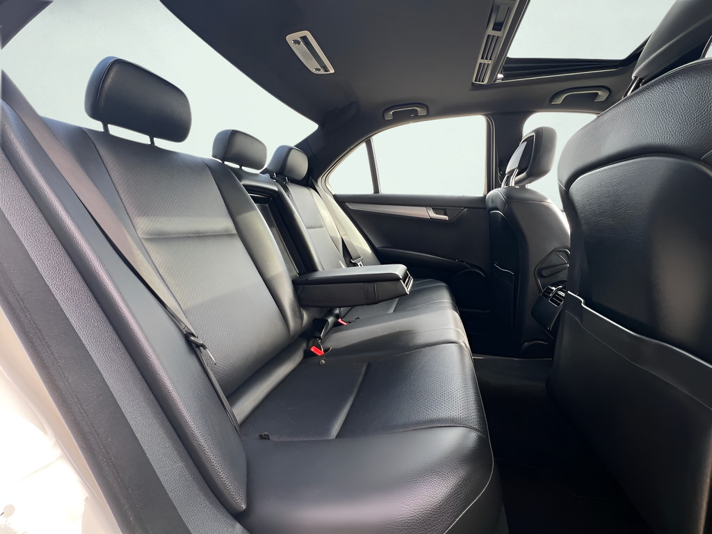 Used 2014 Mercedes-Benz C 250 Sedan image 23