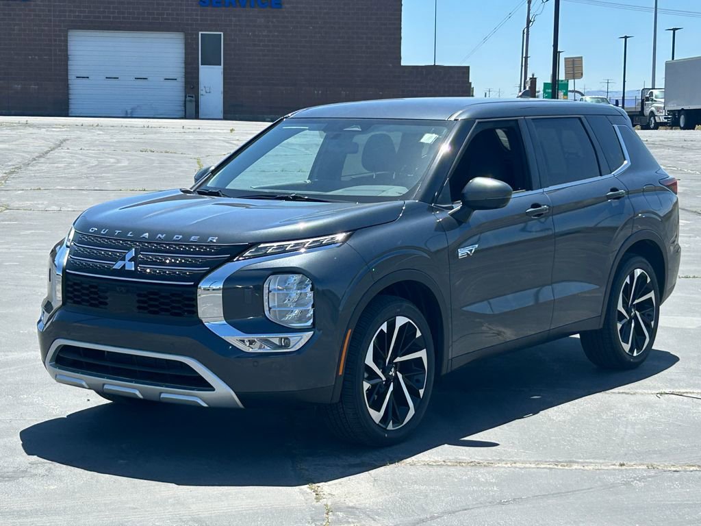 Used 2025 Mitsubishi Outlander 4WD Plug-In Hybrid image 9