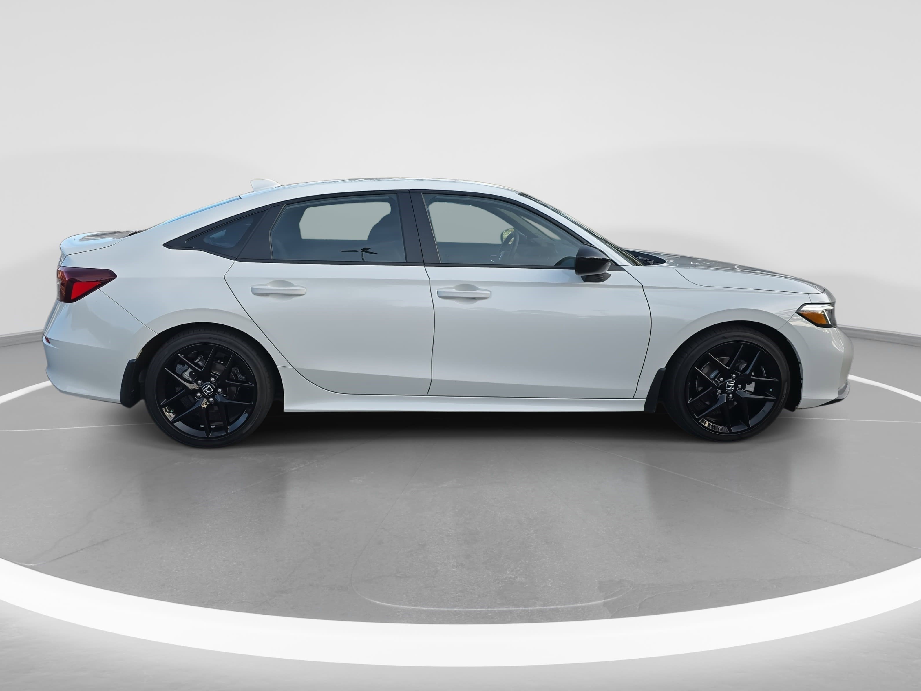 Used 2025 Honda Civic Sport image 4