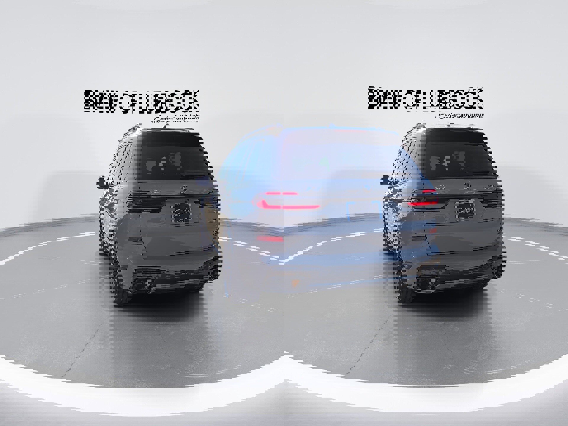 Certified 2026 BMW X7 xDrive40i w/ Executive Package image 7