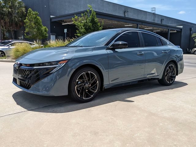 New 2026 Nissan Sentra SR w/ SR Premium Package FWD image 10