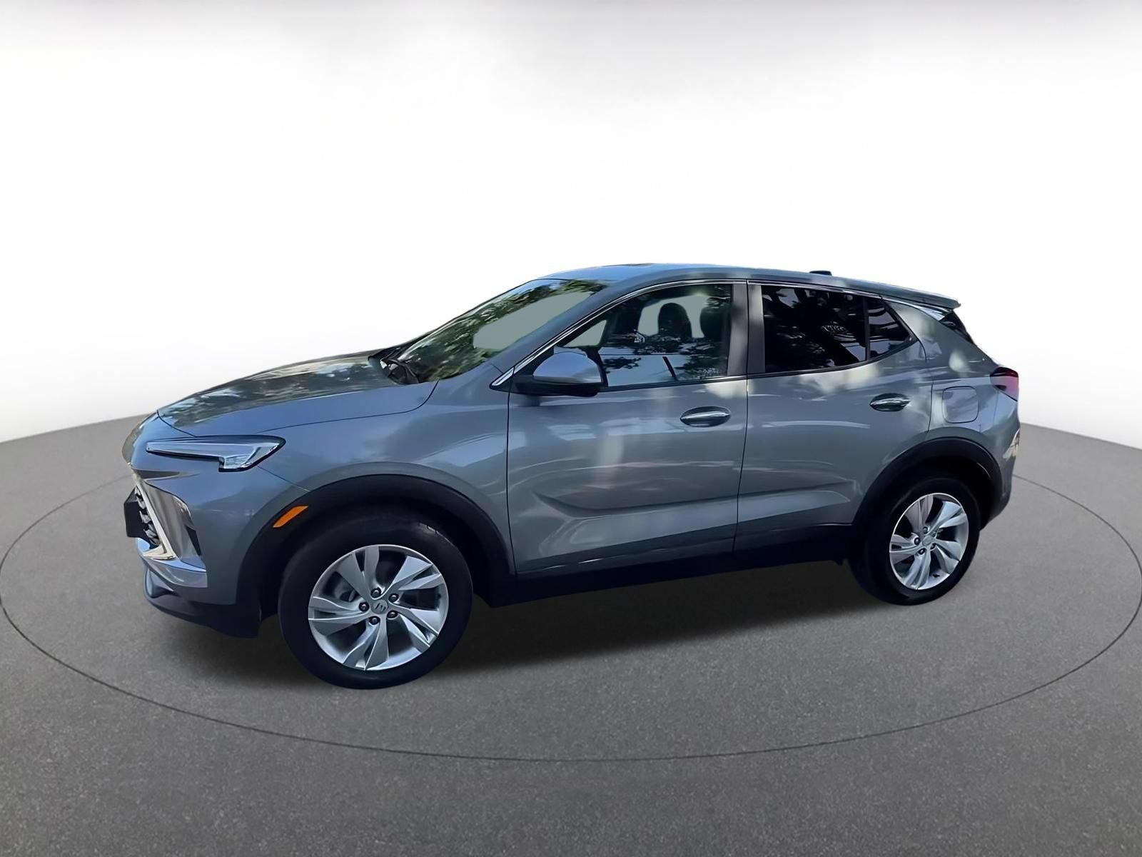 Used 2025 Buick Encore GX Preferred AWD/4WD image 7