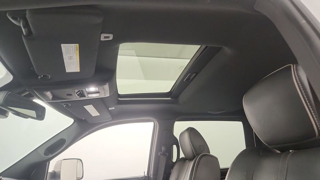 Used 2017 RAM 1500 Limited image 11