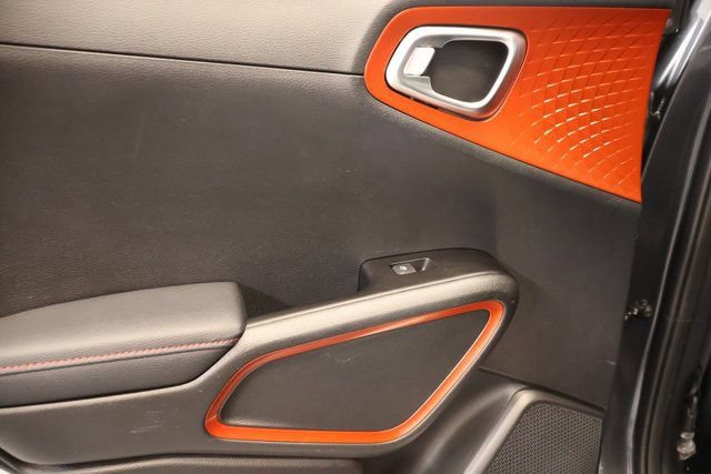 Used 2023 Kia Soul GT-Line FWD image 28