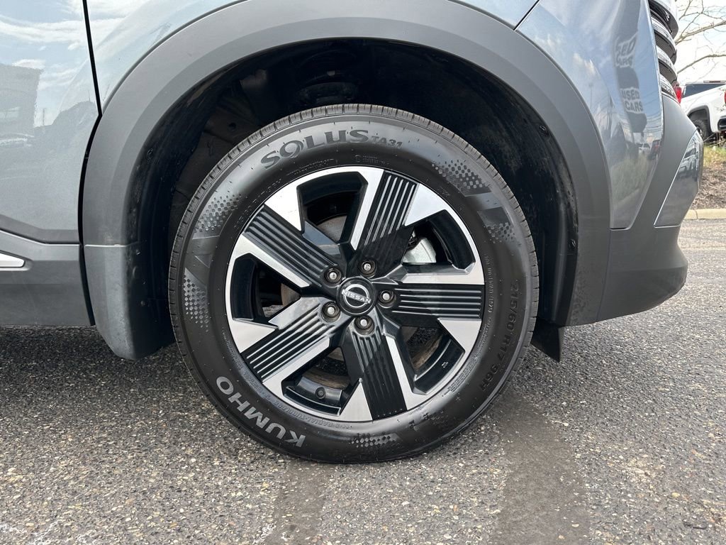 Used 2025 Nissan Kicks SV w/ SV Premium Package image 20