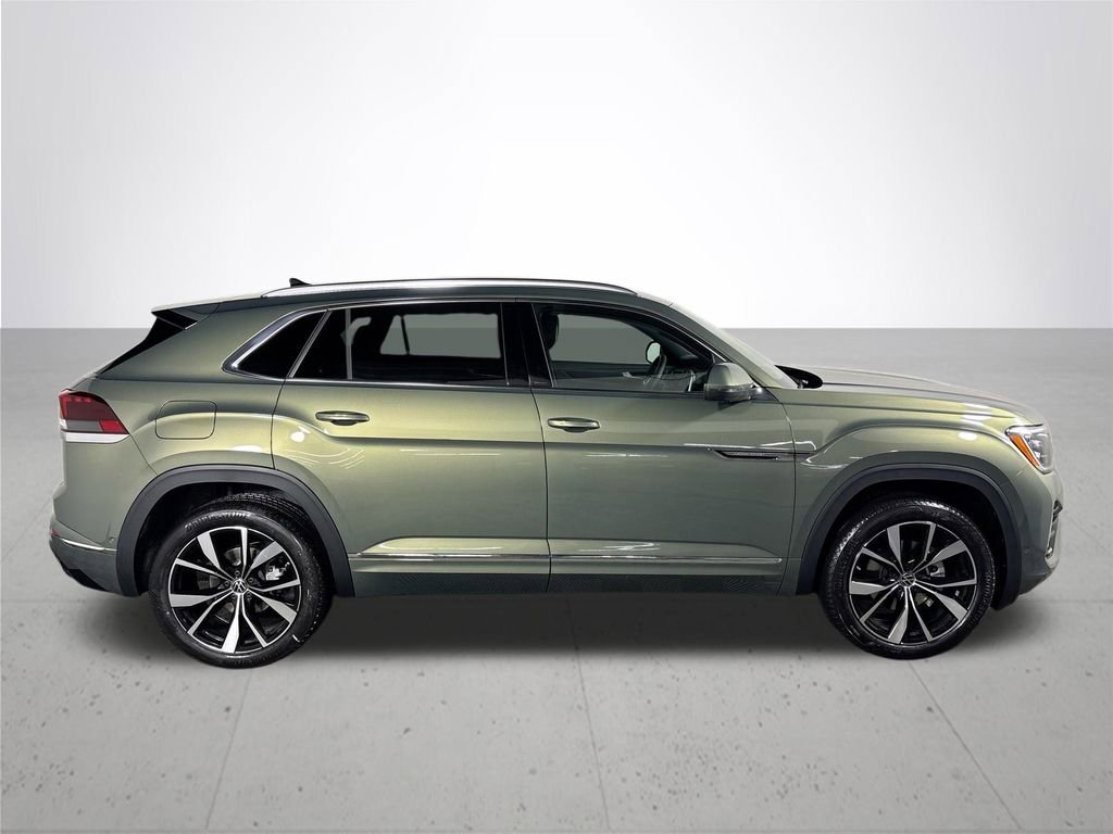 New 2026 Volkswagen Atlas Cross Sport SEL Premium R-Line image 5