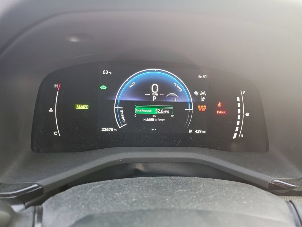 Used 2025 Toyota Camry LE FWD image 9