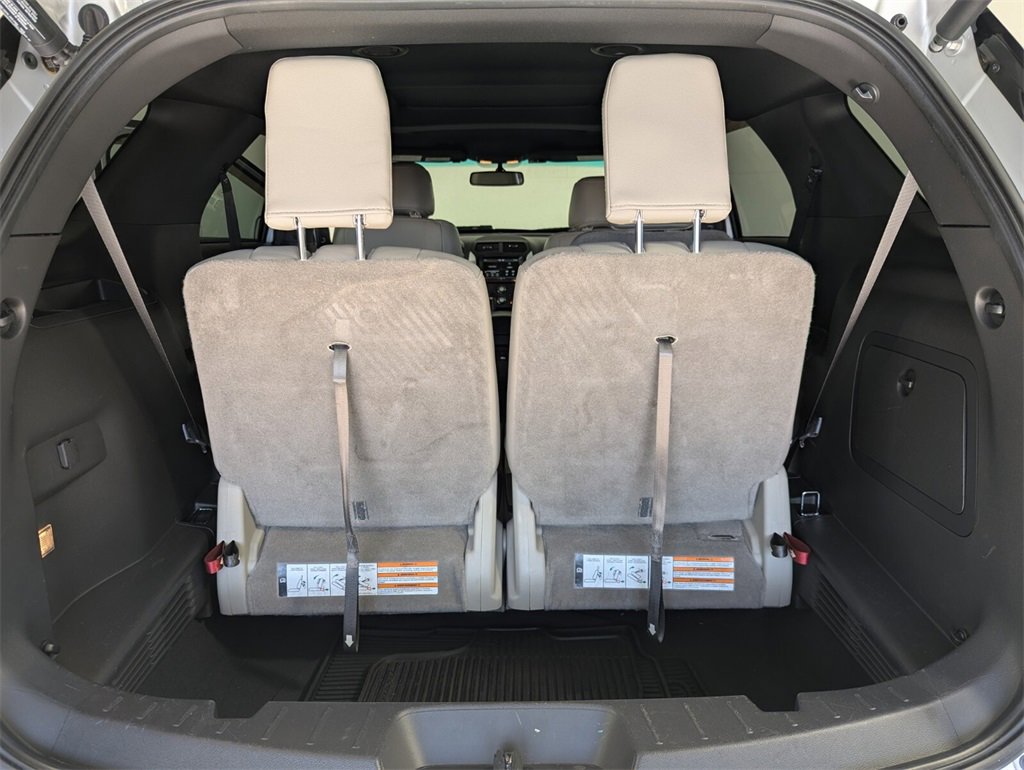 Used 2014 Ford Explorer XLT w/ Equipment Group 202A image 25