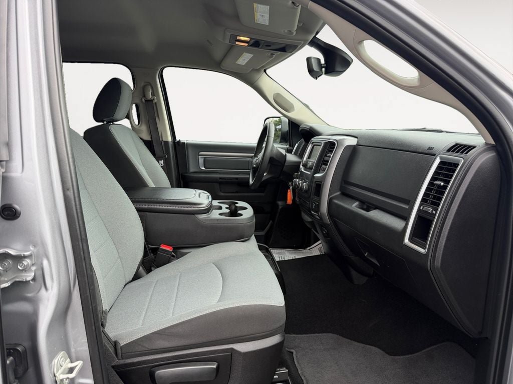 Used 2023 RAM 1500 Classic SLT AWD/4WD image 24