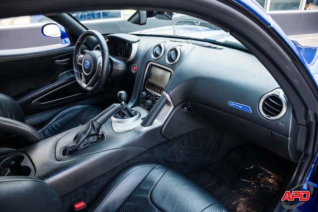 Used 2013 SRT Viper GTS w/ GTS Laguna Interior Pkg RWD image 22
