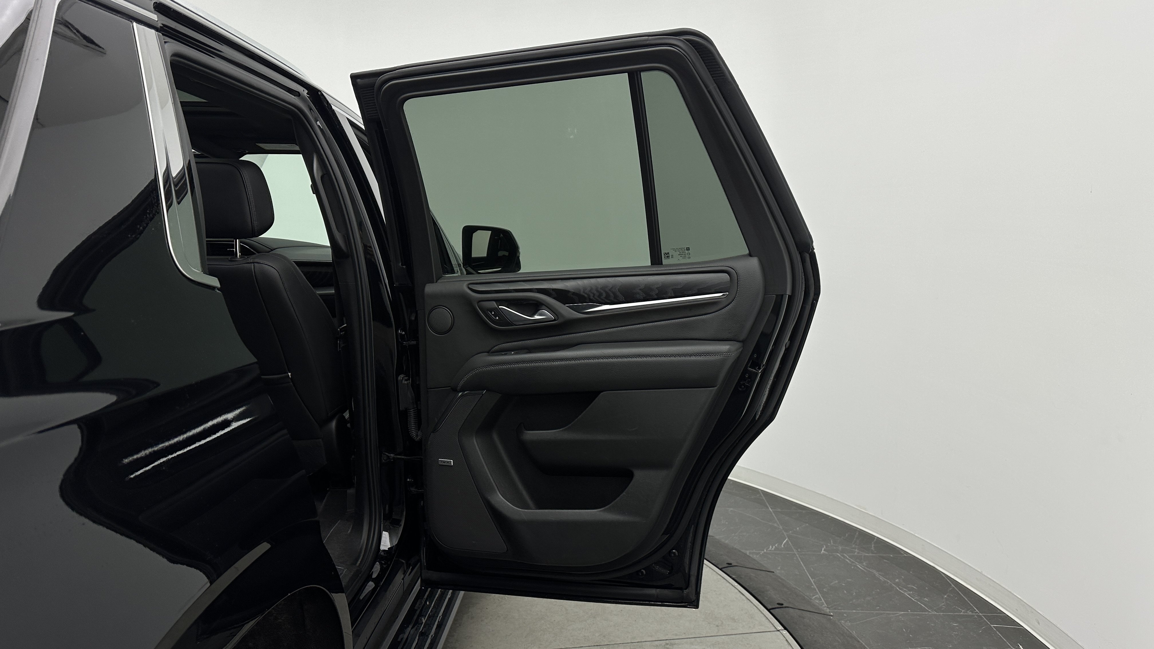 Used 2022 GMC Yukon Denali RWD image 34