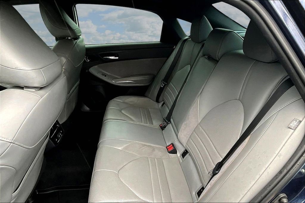 Used 2019 Toyota Avalon Touring w/ Advanced Safety Package FWD image 17