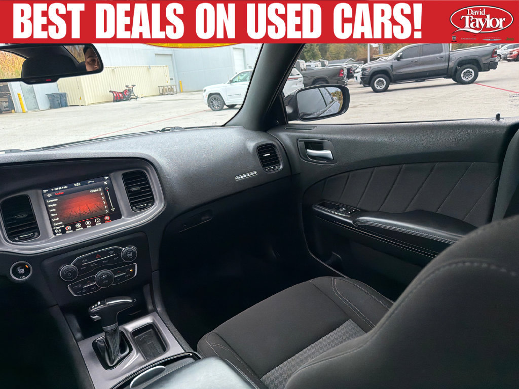 Used 2023 Dodge Charger SXT w/ Blacktop Package AWD/4WD image 24