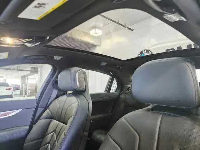 Certified 2025 BMW 750e xDrive w/ Executive Package AWD/4WD image 24