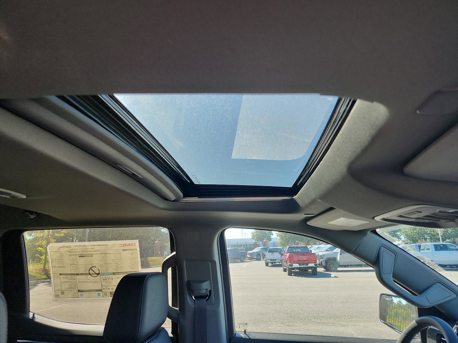 New 2026 GMC Sierra 1500 SLT w/ SLT Premium Plus Package image 8