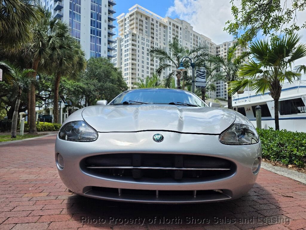 Used 2005 Jaguar XK8 Convertible RWD image 10