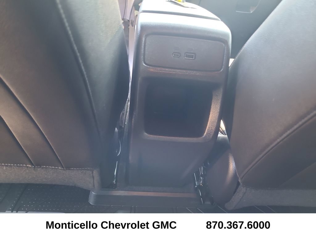 Used 2025 Chevrolet Trax RS w/ Driver Confidence Package FWD image 27