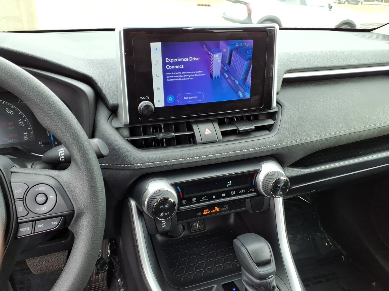 Certified 2024 Toyota RAV4 LE AWD/4WD image 10