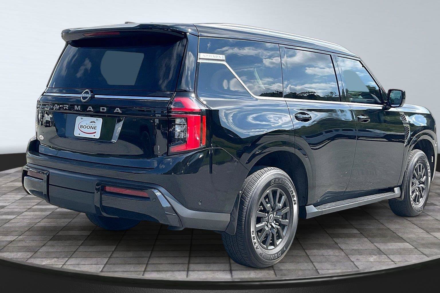 Certified 2025 Nissan Armada SV AWD/4WD image 12