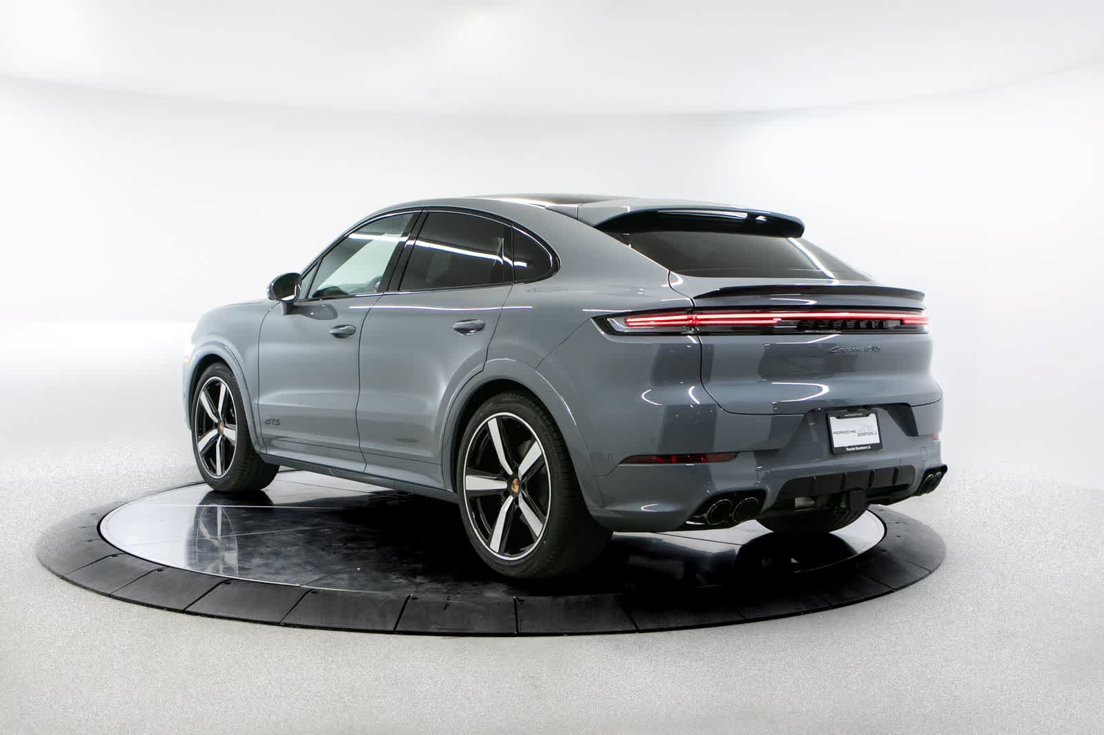 New 2026 Porsche Cayenne GTS AWD/4WD image 3
