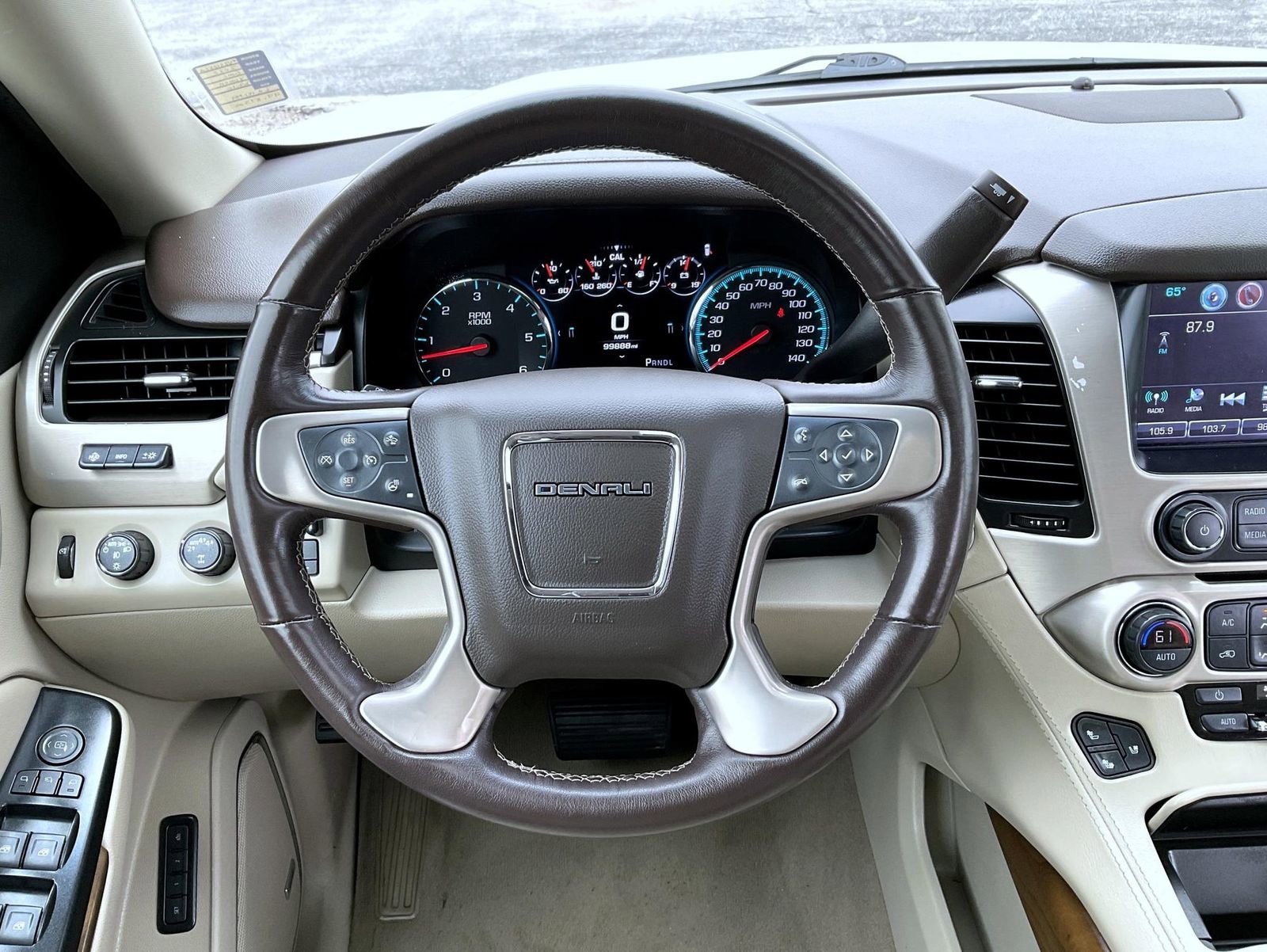 Used 2020 GMC Yukon Denali w/ Denali Ultimate Package image 11