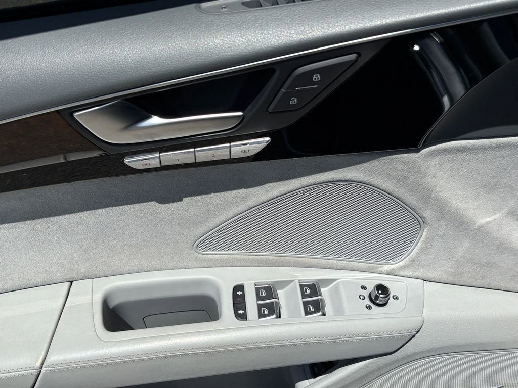 Used 2012 Audi A8 L 4.2 AWD/4WD image 20