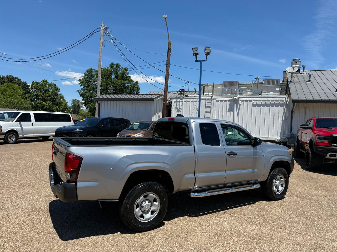 Used 2021 Toyota Tacoma SR RWD image 6
