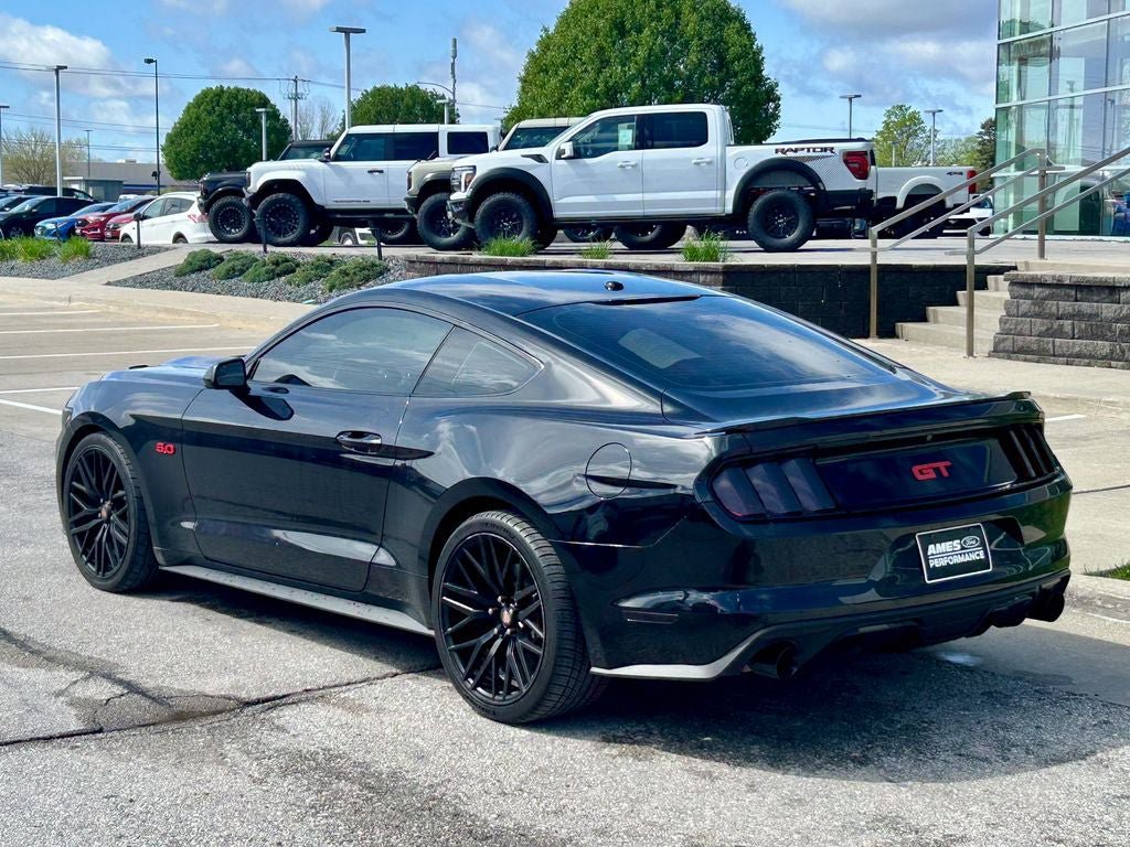 Used 2016 Ford Mustang GT Premium RWD image 4