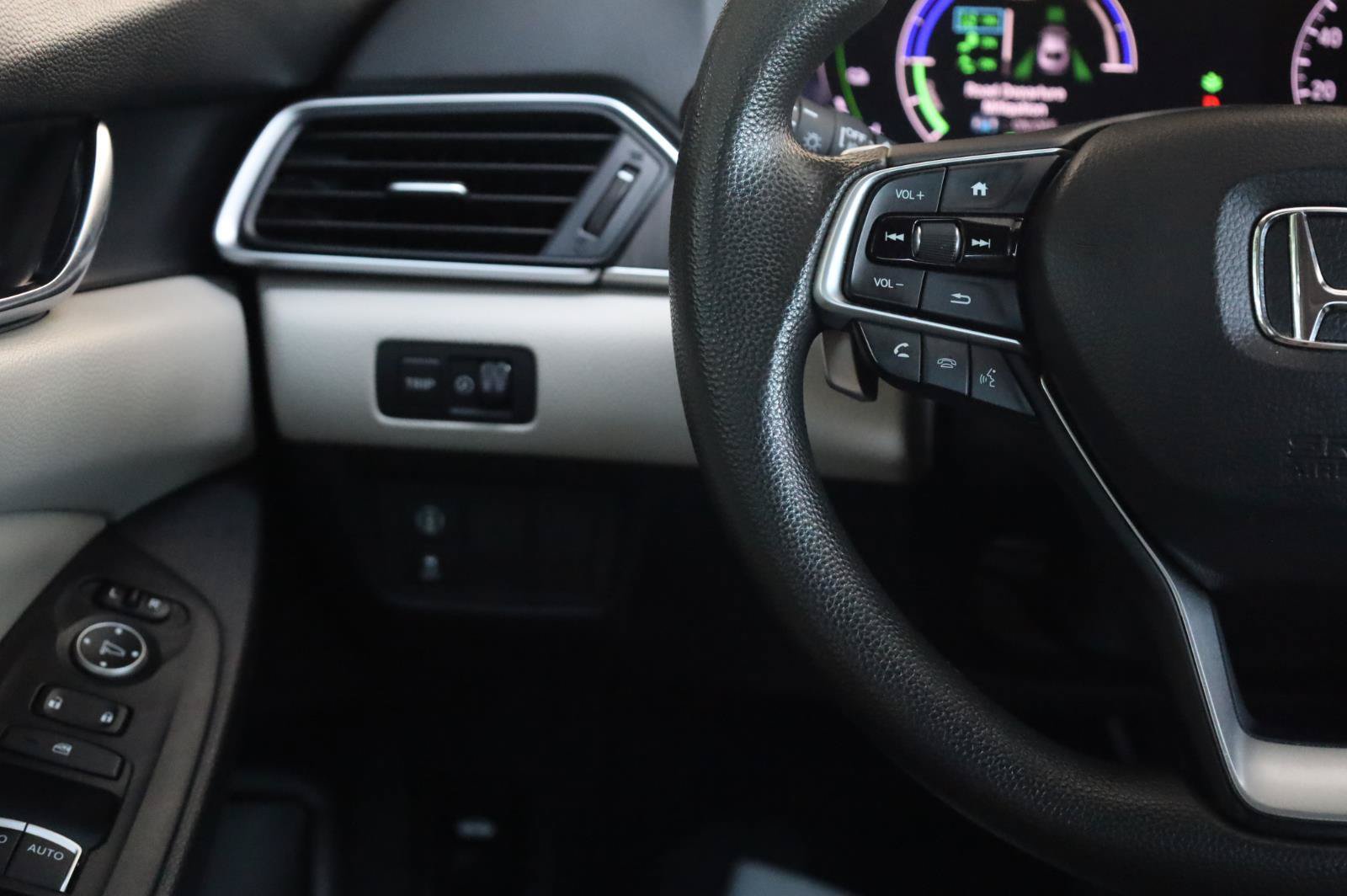 Used 2019 Honda Accord EX image 39