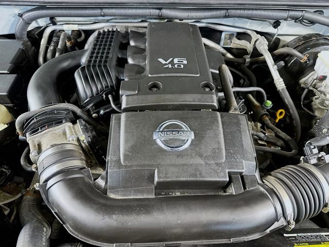 Used 2013 Nissan Frontier PRO-4X w/ Pro-4x Luxury Pkg image 32