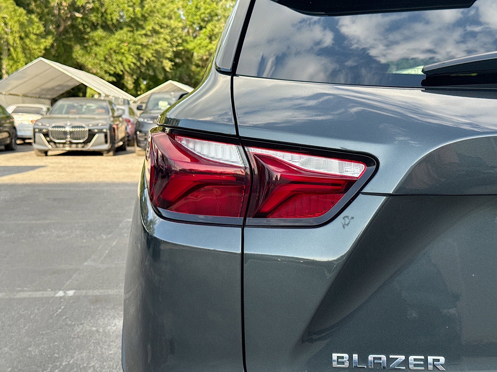 Used 2020 Chevrolet Blazer LT w/ Sound & Technology Package FWD image 10
