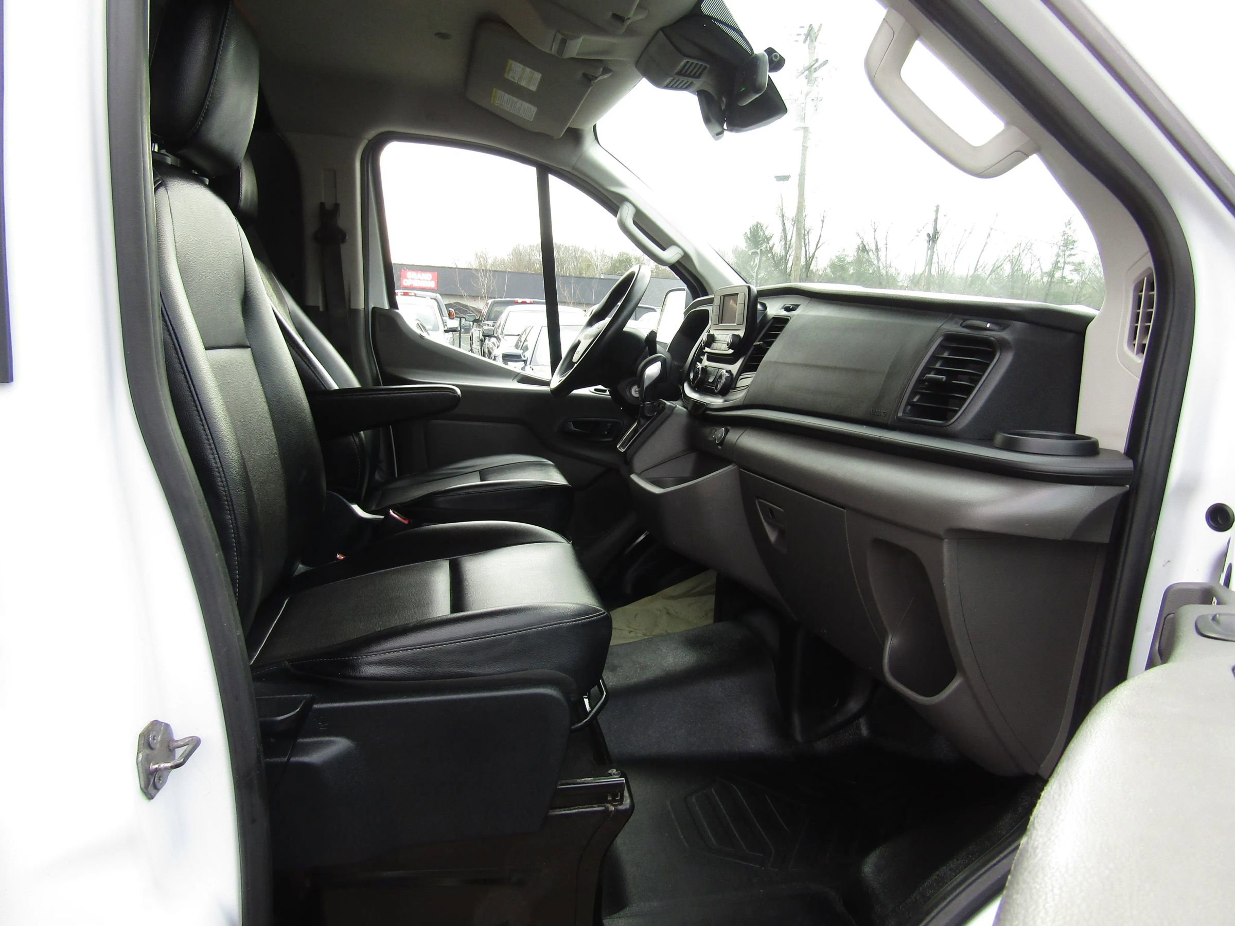 Used 2020 Ford Transit 250 Low Roof w/ Load Area Protection Package RWD image 9