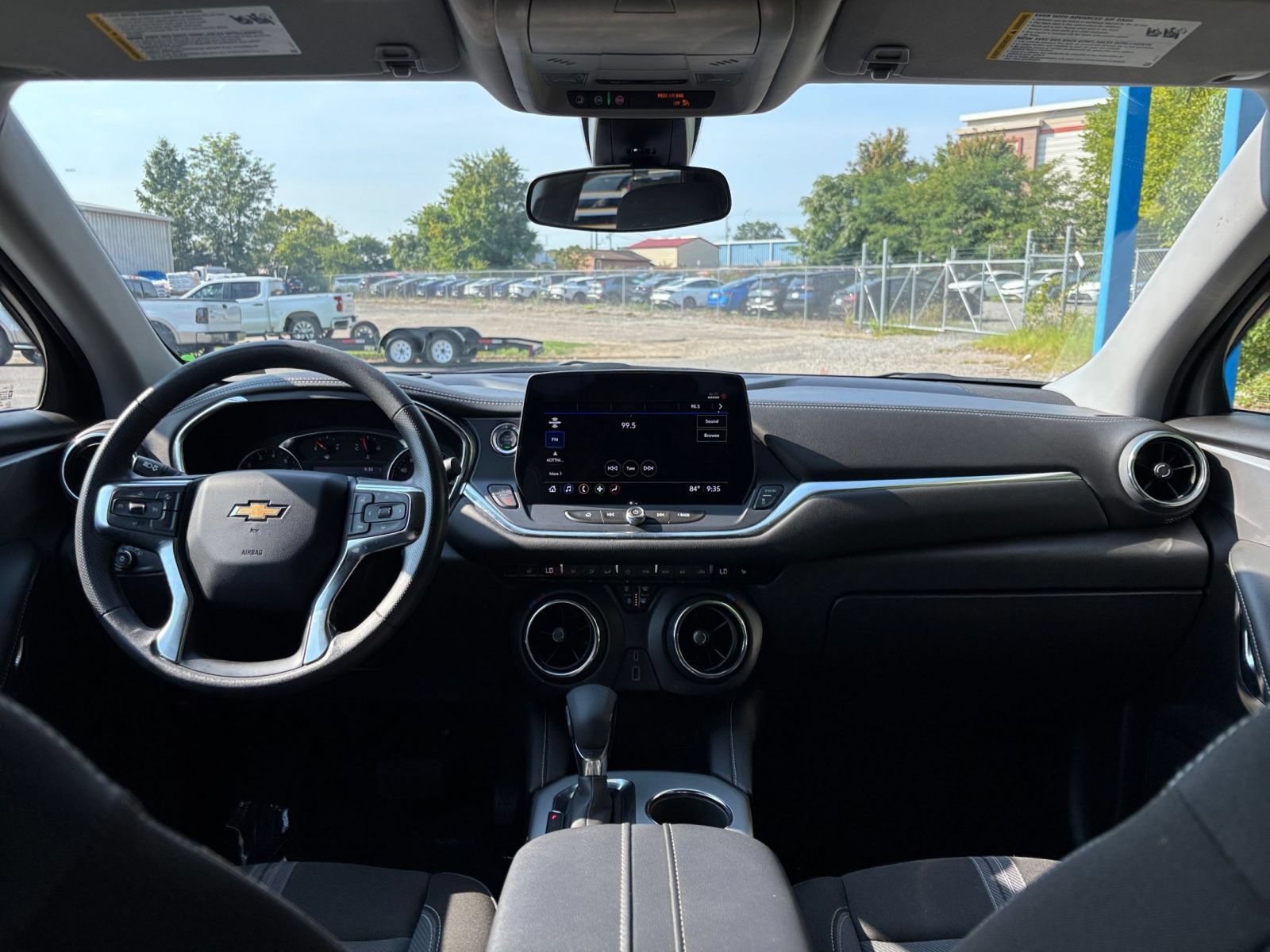 Used 2025 Chevrolet Blazer LT FWD image 29
