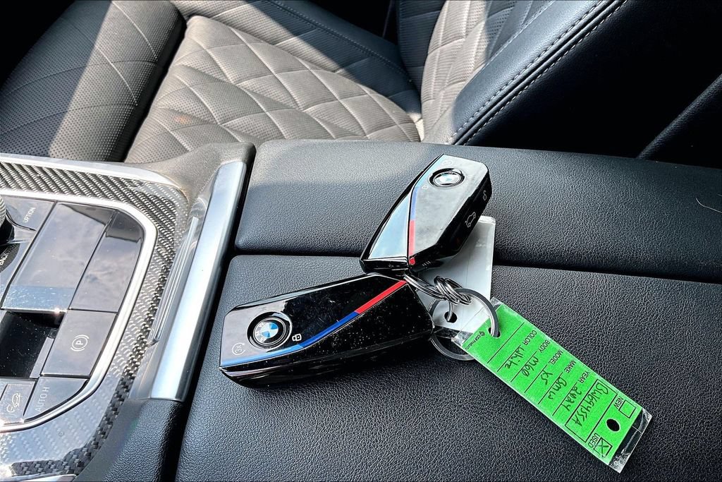 Used 2024 BMW X5 M60i AWD/4WD image 9