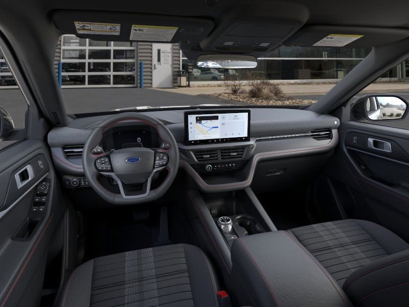New 2026 Ford Explorer ST-Line w/ ST-Line Street Pack AWD/4WD image 9