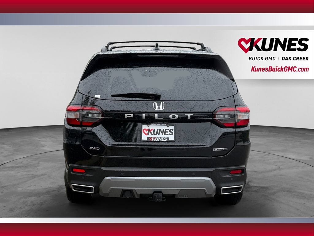 Used 2026 Honda Pilot Touring image 9