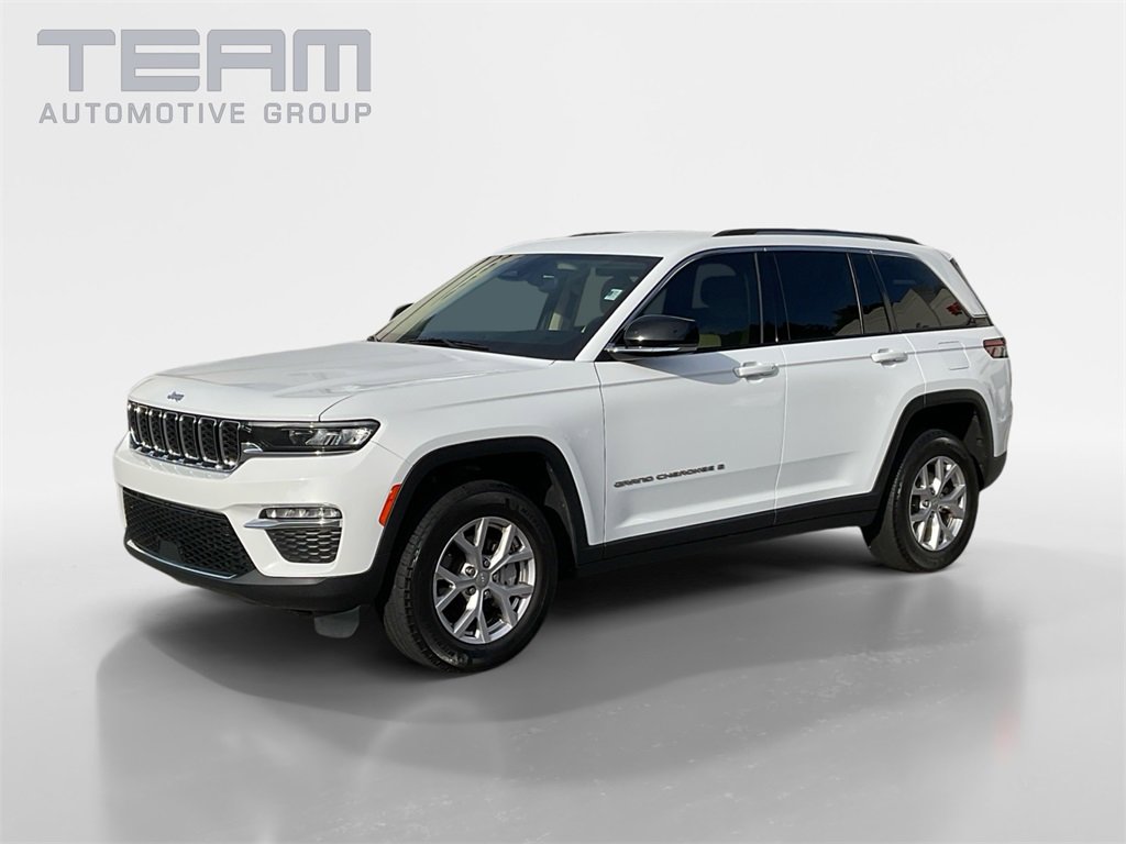 Used 2022 Jeep Grand Cherokee Limited image 3