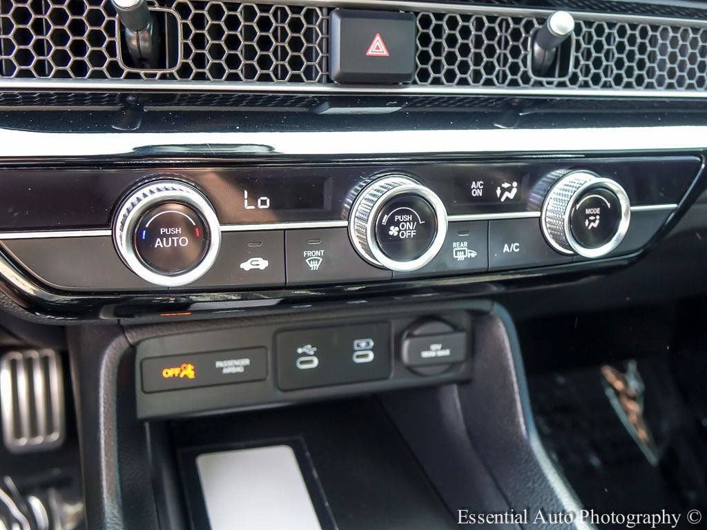 Used 2025 Honda Civic Sport image 17