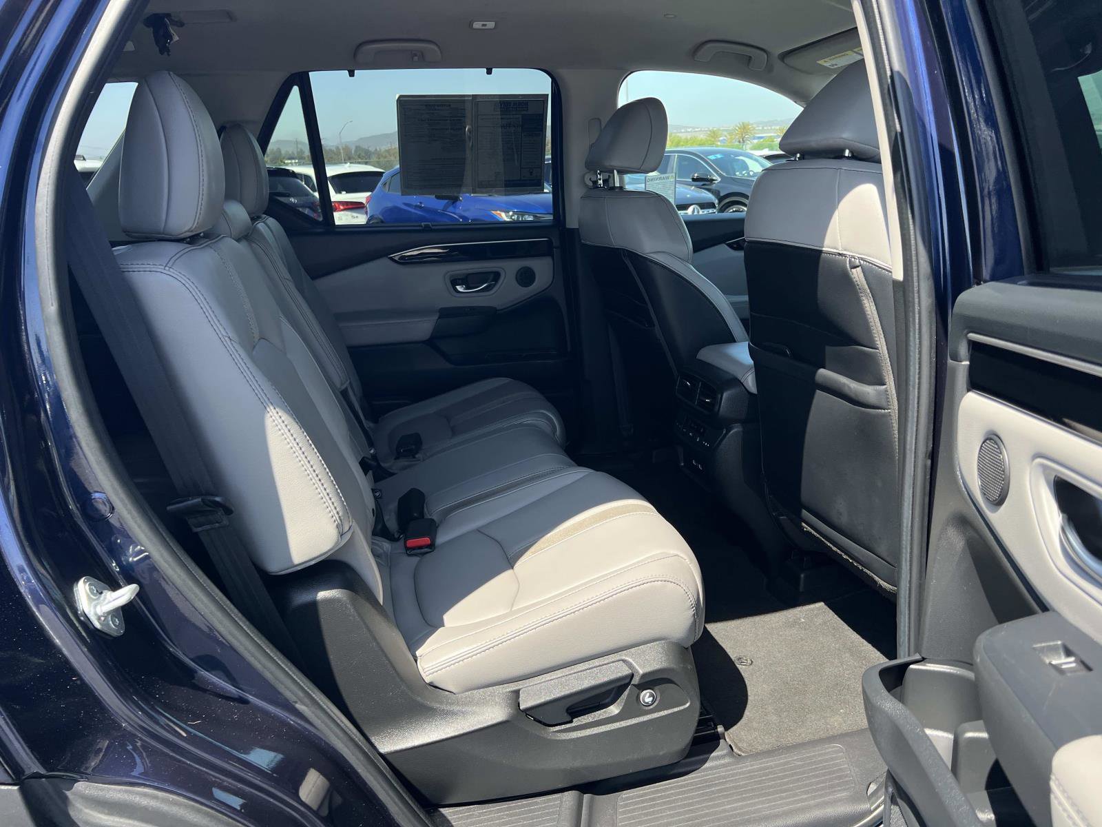 Used 2023 Honda Pilot EX-L image 32
